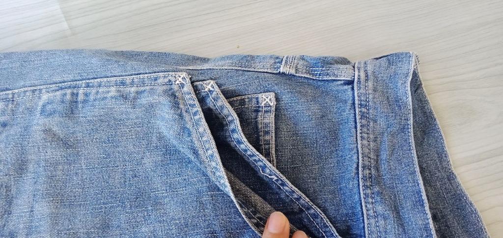 Stussy Pants Close-Ups: Detailing Quality & Craftsmanship