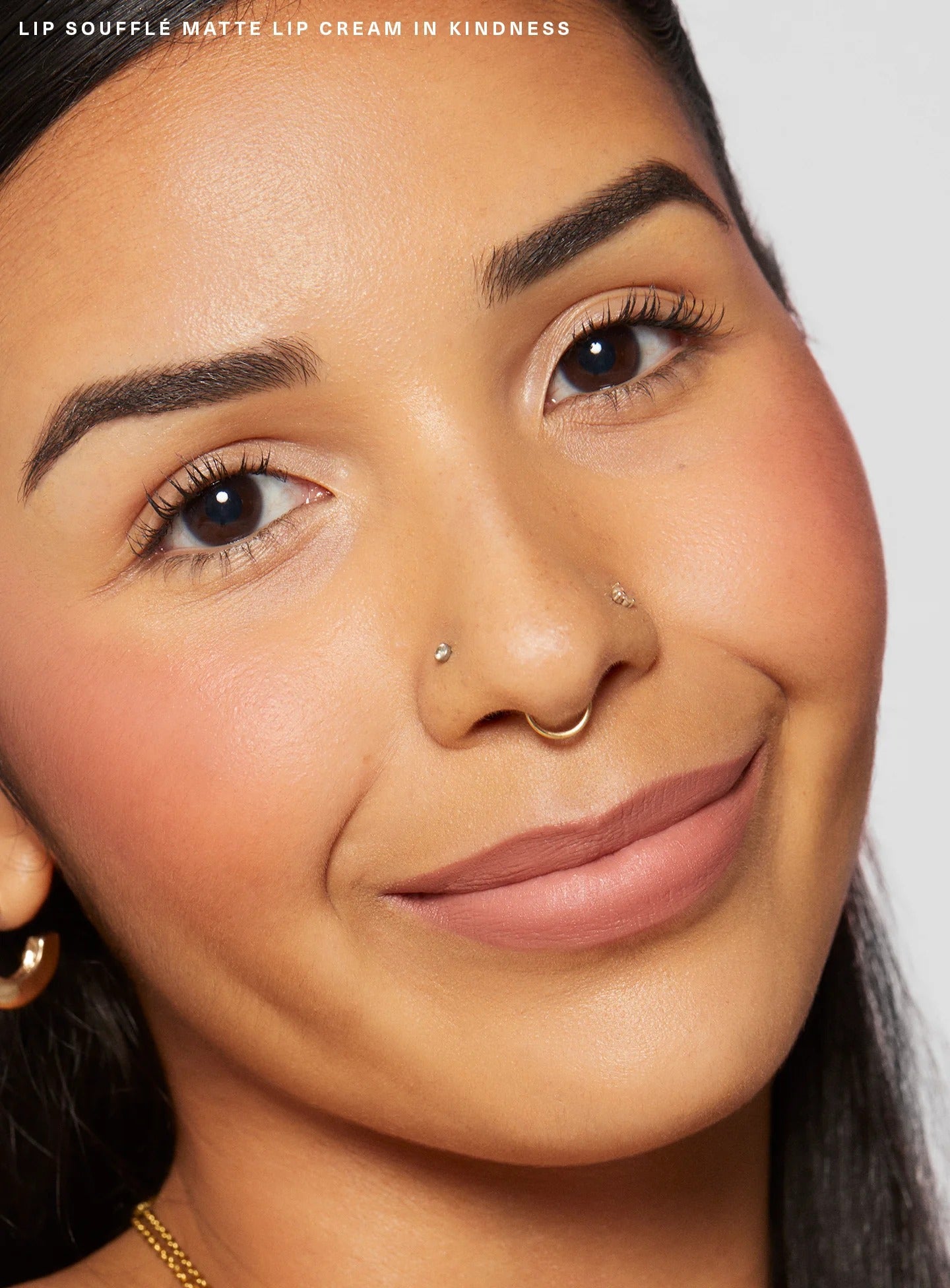 Expressive Model Faces: Captivating Lip Beauty – PENCIL ONE