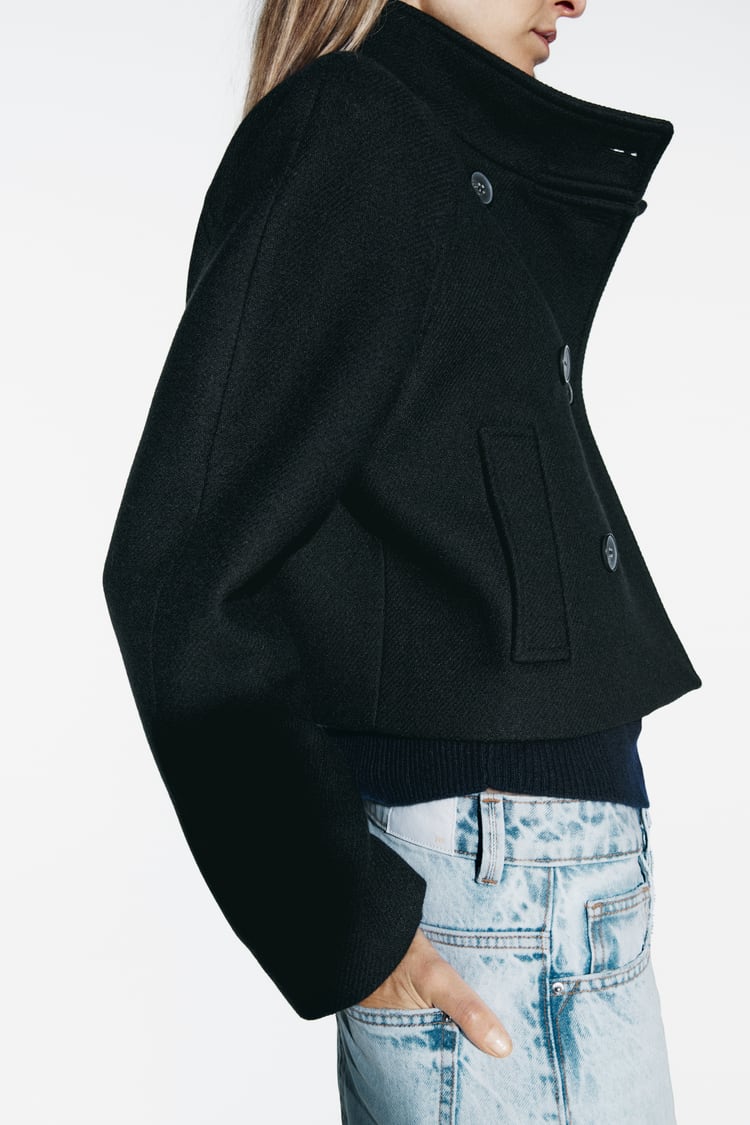 Cloth Brand Model clothing brand photoshoot analysis | Zara product photo model lifestyle ...