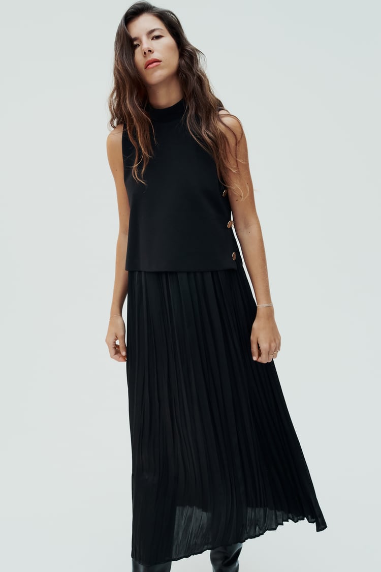 Cloth Brand Model clothing brand photoshoot analysis | Zara product photo model lifestyle ...