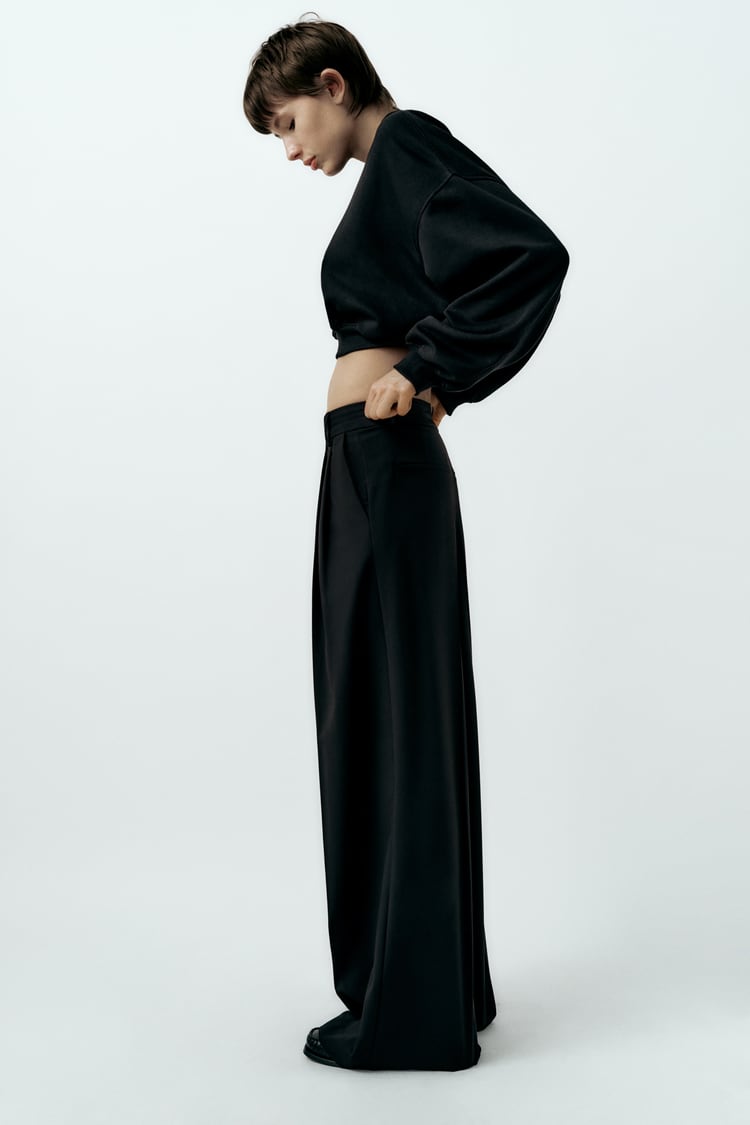 Cloth Brand Model clothing brand photoshoot analysis | Zara product photo model lifestyle ...